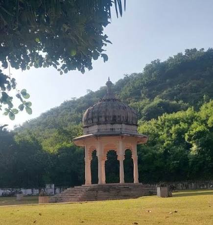 Giriraj Parikrama Nathdwara